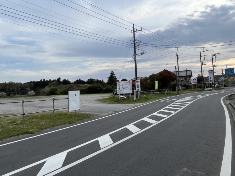 高滝湖駐車場入り口